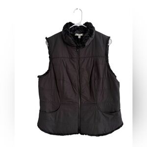 NWT CAbi Black Collared Faux Fur Lined Reversible Vest w/ Full Zip Pockets